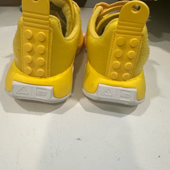 *SOLD*  Adidas x Lego Primeblue sneakers sz 13 little kids and sz 3 big kids - Picture 8 of 8